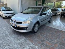 Argento Usata 2006 Renault Clio III Dynamique Tre volumi | 2500 € (Buon prezzo)