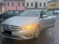 Usata 2014 Mercedes A180 Tre volumi | 10.000 € (Buon prezzo)