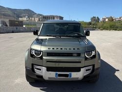 Verde Usata 2023 Land Rover Defender SUV | 71.000 €