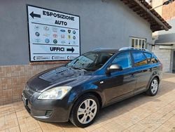 Nero Usata 2009 Kia Ceed LX Due volumi | 2100 € (Buon prezzo)