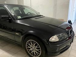 Nero Usata 2000 BMW 320 Tre volumi | 4000 € (Molto cara)