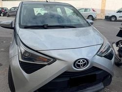 Grigio Usata 2019 Toyota Aygo Due volumi | 10.900 € (Buon prezzo)
