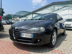 Grigio Usata 2008 Alfa Romeo 147 Distinctive Due volumi | 1890 € (Buon prezzo)