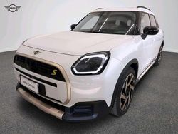 Bianco Usata 2024 Mini Countryman Favoured SUV | 39.199 € (Buon prezzo)