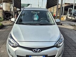 Grigio Usata 2013 Hyundai i20 Edition Tre volumi | 4990 € (Buon prezzo)