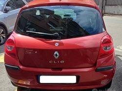 Bordeaux Usata 2008 Renault Clio II Due volumi | 3000 € (Buon prezzo)