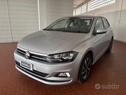 Argento Usata 2021 VW Polo Highline Tre volumi | 16.500 € (Buon prezzo)