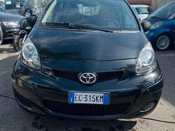 Nero Usata 2010 Toyota Aygo Connect Style Due volumi | 4900 € (Molto cara)