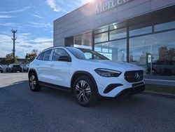 Bianco polare Nuova 2025 Mercedes GLA200 SUV | 46.022 € (Super prezzo)