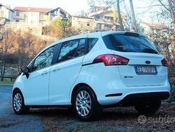 Frozen white Usata 2015 Ford B-MAX Business Edition Monovolume | 7500 € (Buon prezzo)