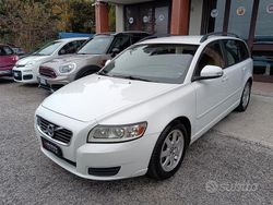 Bianco Usata 2010 Volvo V50 Station wagon | 5900 € (Buon prezzo)