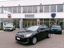 Nero Usata 2018 Kia Rio Active Tre volumi | 8990 € (Buon prezzo)