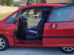 Rosso Usata 2005 Peugeot 1007 Sport Due volumi | 4900 € (Cara)