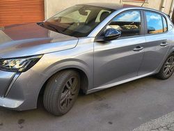Usata 2022 Peugeot 208 Active Due volumi | 14.200 € (Buon prezzo)