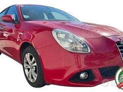 Rosso Usata 2014 Alfa Romeo Giulietta Distinctive Tre volumi | 4950 € (Ottimo prezzo)