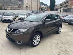 Marrone Usata 2016 Nissan Qashqai Acenta SUV | 11.890 € (Buon prezzo)