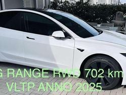 Usata 2025 Tesla Model 3 Long Range RWD Tre volumi | 42.000 € (Molto cara)