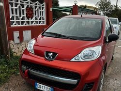 Rosso Usata 2010 Peugeot 107 Due volumi | 3000 € (Ottimo prezzo)