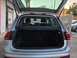 Grigio Usata 2022 VW Tiguan Life SUV | 26.999 € (Buon prezzo)