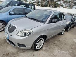 Grigio Usata 2011 Lancia Ypsilon Silver Due volumi | 3200 € (Ottimo prezzo)