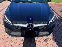 Nero Usata 2018 Mercedes 180 Tre volumi | 17.000 € (Cara)