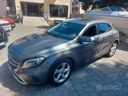 Grigio Usata 2018 Mercedes GLA220 SUV | 14.999 € (Super prezzo)