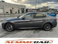Grigio Usata 2019 Alfa Romeo Giulia Business Tre volumi | 18.500 € (Cara)