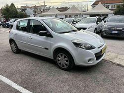 Bianco Usata 2010 Renault Clio III Dynamique Tre volumi | 4500 € (Buon prezzo)
