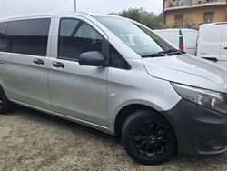 Antracite / pastello Usata 2016 Mercedes Vito Monovolume | 12.900 € (Super prezzo)