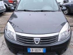 Grigio Usata 2010 Dacia Sandero Ambiance Tre volumi | 2700 € (Super prezzo)