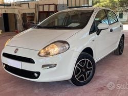 Bianco Usata 2015 Fiat Punto Street Tre volumi | 5900 € (Buon prezzo)