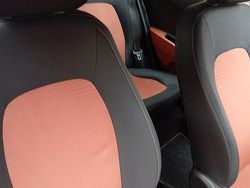 Grigio Usata 2015 Hyundai i10 Edition Due volumi | 9200 € (Molto cara)