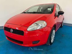 Rosso Usata 2011 Fiat Punto Tre volumi | 4290 € (Super prezzo)
