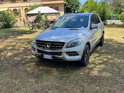 Grigio Usata 2014 Mercedes ML250 SUV | 15.499 € (Buon prezzo)