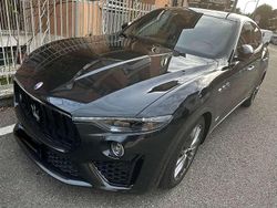 Nero Usata 2020 Maserati Levante SUV | 29.900 € (Super prezzo)
