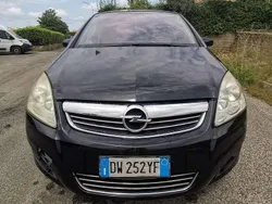 Nero Usata 2009 Opel Zafira Cosmo Monovolume | 2500 € (Buon prezzo)