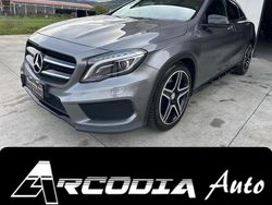Grigio Usata 2015 Mercedes 200 Premium Station wagon | 16.900 €