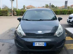 Usata 2013 Kia Rio Due volumi | 4600 € (Buon prezzo)