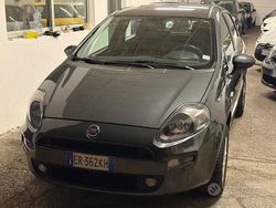 Grigio Usata 2013 Fiat Punto Lounge Tre volumi | 4900 € (Buon prezzo)
