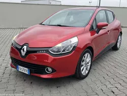 Rosso Usata 2016 Renault Clio IV Intens Tre volumi | 6490 € (Buon prezzo)