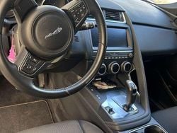 Usata 2020 Jaguar E-Pace R-Dynamic SUV | 30.000 € (Molto cara)