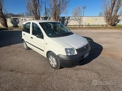 Bianco Usata 2005 Fiat Panda Tre volumi | 2500 €