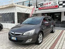 Grigio Usata 2011 Opel Astra Cosmo Station wagon | 5200 € (Buon prezzo)