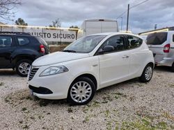 Bianco Usata 2016 Lancia Ypsilon Silver Due volumi | 8490 € (Buon prezzo)