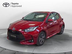 Rosso Usata 2021 Toyota Yaris Hybrid Trend Tre volumi | 16.950 € (Buon prezzo)