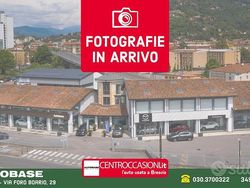 Nero Usata 2022 Hyundai i20 Due volumi | 13.900 € (Buon prezzo)