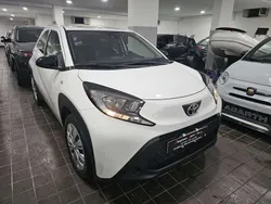 Alpine white Usata 2024 Toyota Aygo Active Due volumi | 16.890 € (Buon prezzo)