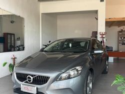 Usata 2018 Volvo V40 Tre volumi | 11.500 € (Cara)