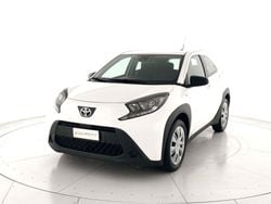 Bianco Usata 2023 Toyota Aygo Active Due volumi | 12.900 € (Buon prezzo)