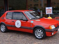 Rosso Usata 1988 Peugeot 205 GTi Due volumi | 37.900 €